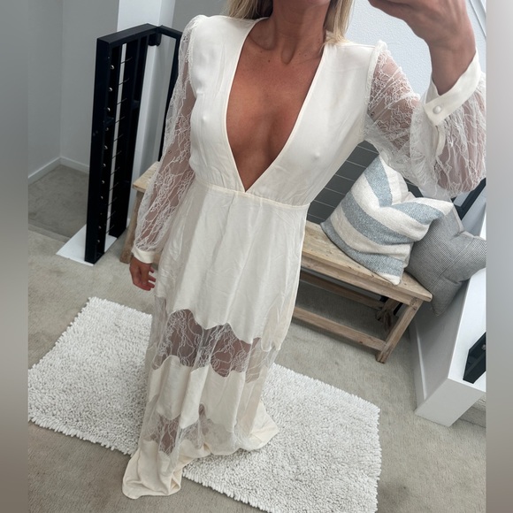 Stone cold fox friar white lace v neck long sleeve maxi gown boho festival M/L - Picture 7 of 17